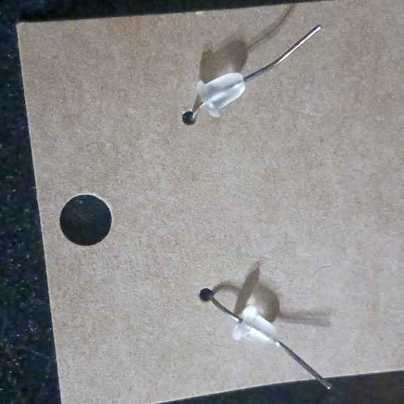 Handmade Elegant Violet And Red Floral Earrings - Picture 4 of 4